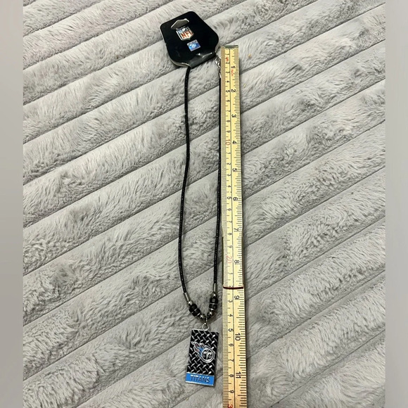 Tennessee Titans NFL Necklace - Picture 2 of 3